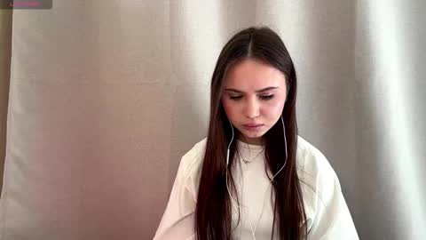 Mia Davis online show from February 28, 2026, 8:15 am