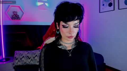 Snapshot of mamushka_ chatting on May 7, 2026, 8:14 pm online show from May 7, 2026, 8:14 pm