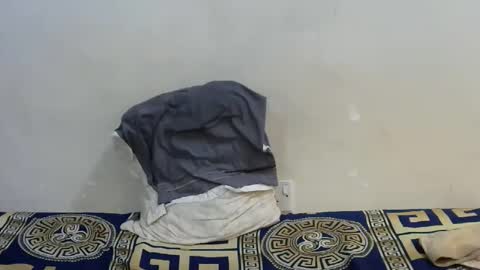 mamuuu_ online show from December 19, 2025, 4:25 pm