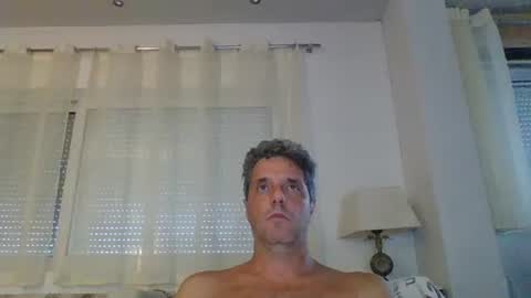 Snapshot of man211172 chatting on September 9, 2025, 4:17 pm man211172 online show from September 9, 2025, 4:17 pm