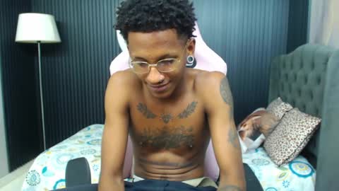 Snapshot of man_sant11 chatting on May 1, 2026, 4:55 pm man_sant11 online show from May 1, 2026, 4:55 pm