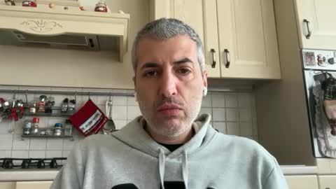 manager82 online show from February 9, 2026, 9:02 am