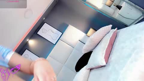 manellyksparklee online show from May 25, 2026, 1:39 pm