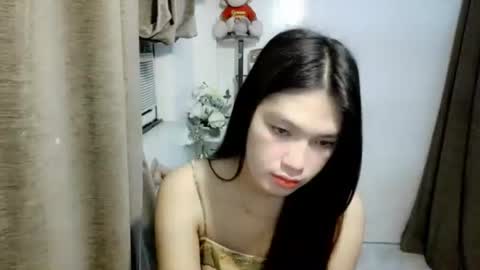 maniniyot69 online show from October 4, 2025, 12:47 pm