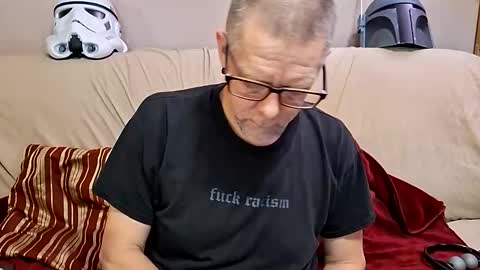 Dickinabox online show from November 22, 2025, 5:56 pm