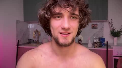 manolein online show from November 21, 2025, 9:24 pm