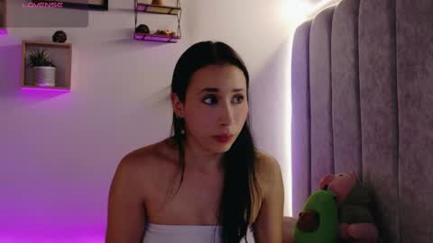 Snapshot of manu_montoya_ chatting on April 9, 2026, 6:35 pm Manu online show from April 9, 2026, 6:35 pm