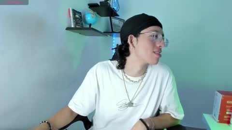 Snapshot of manu_vera8 chatting on November 6, 2025, 2:34 am Manuel online show from November 6, 2025, 2:34 am