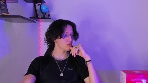 Snapshot of manu_vera8 chatting on November 15, 2025, 3:37 am Manuel online show from November 15, 2025, 3:37 am