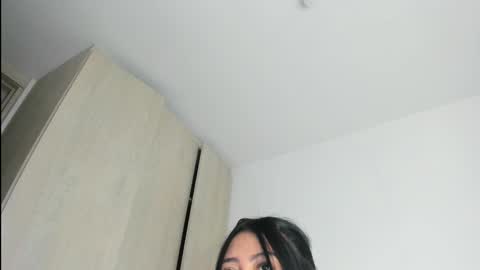 MANUELA online show from April 11, 2026, 1:37 pm