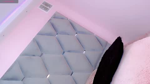 Snapshot of manuela_kingsley chatting on December 27, 2024, 5:26 pm Manuela Kingsley online show from December 27, 2024, 5:26 pm