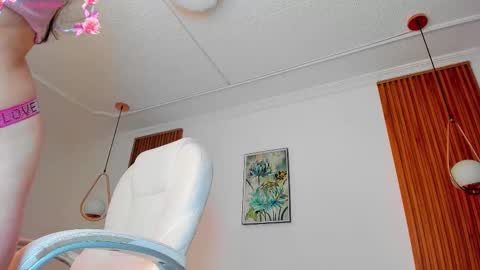 Manuela Miller           online show from January 5, 2026, 9:07 pm