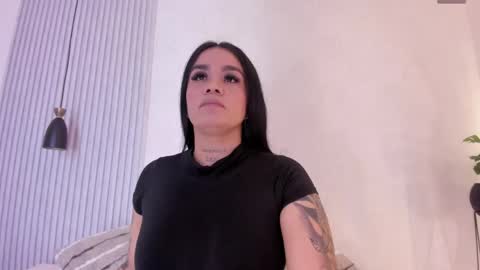 Snapshot of manuela_montes_ chatting on April 29, 2026, 11:25 am manuela_montes_ online show from April 29, 2026, 11:25 am