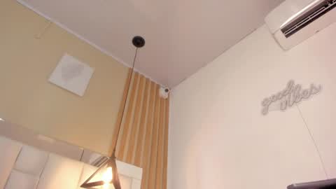 manu 3 online show from January 9, 2025, 9:47 pm