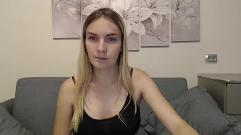 Snapshot of manyamania chatting on October 1, 2025, 10:21 am Prosto Maria online show from October 1, 2025, 10:21 am