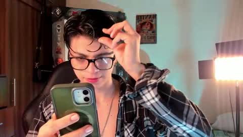 Snapshot of mar_alexis chatting on September 30, 2025, 2:11 pm mar_alexis online show from September 30, 2025, 2:11 pm