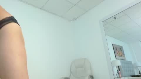   online show from December 21, 2024, 8:10 pm