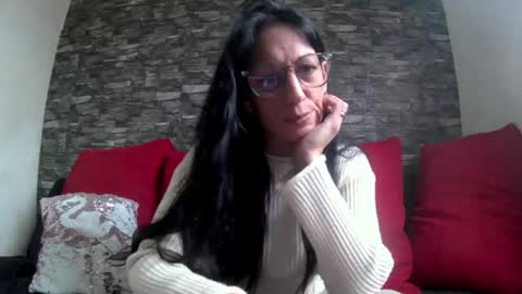 Snapshot of mara_david chatting on May 28, 2026, 2:03 pm coshitaxxx online show from May 28, 2026, 2:03 pm