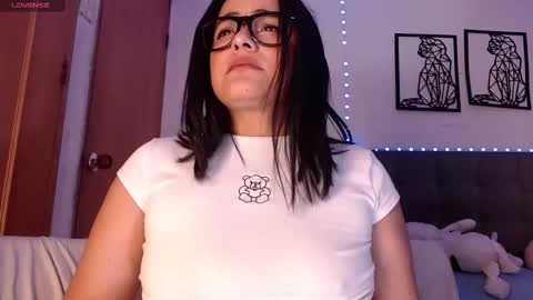 maraa_lee online show from March 6, 2025, 8:16 pm