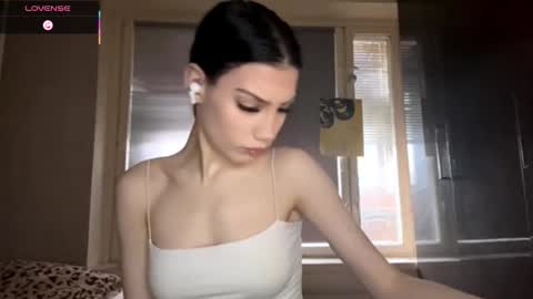 Snapshot of marandawerling chatting on October 27, 2025, 6:17 am Elizaveta online show from October 27, 2025, 6:17 am