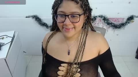 Mara Silk online show from December 19, 2025, 2:24 pm