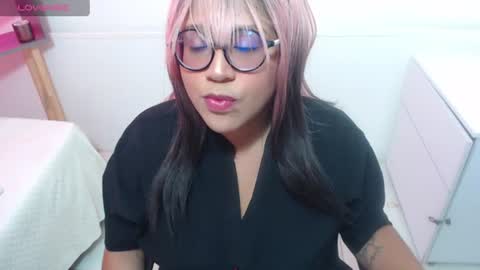 Mara Silk online show from June 11, 2026, 2:44 am