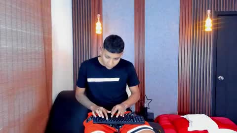 Snapshot of marc_scott_ chatting on February 27, 2026, 5:07 am Marc online show from February 27, 2026, 5:07 am