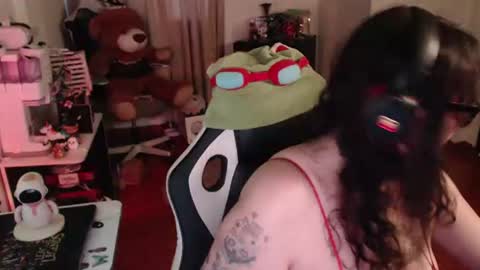 marcela2101s online show from June 11, 2026, 9:46 pm