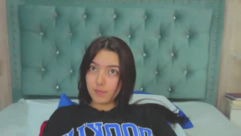 Marcela online show from September 27, 2025, 9:53 pm