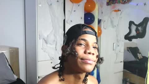 Snapshot of marcelo_dosantos77 chatting on November 8, 2025, 4:07 pm MARCELO online show from November 8, 2025, 4:07 pm