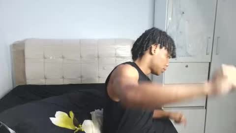 Snapshot of marcelo_dosantos77 chatting on November 11, 2025, 4:29 pm MARCELO online show from November 11, 2025, 4:29 pm