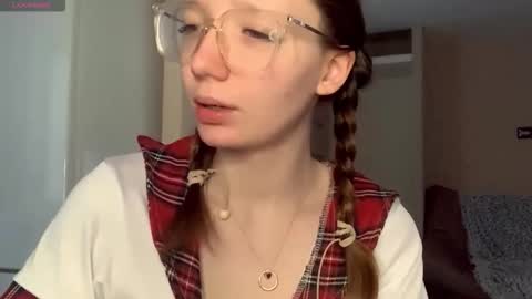 Alisa online show from November 29, 2025, 8:28 am