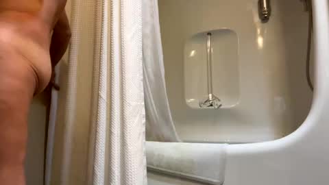 Snapshot of marclucmarc chatting on March 12, 2025, 2:20 am MLM online show from March 12, 2025, 2:20 am