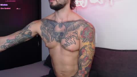 marco_allison43 online show from June 2, 2026, 6:21 pm