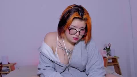 Snapshot of marcy_grey chatting on December 3, 2024, 12:13 am danna online show from December 3, 2024, 12:13 am