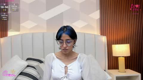 Aitana online show from April 7, 2026, 2:01 am