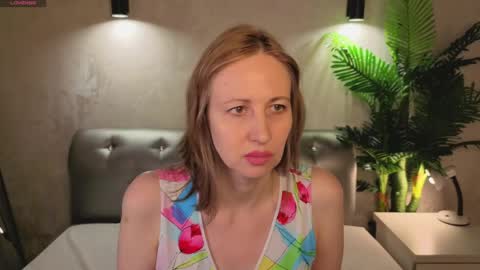 margo_robbbie online show from March 26, 2026, 1:01 am