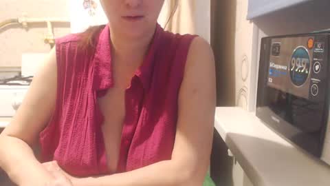 Snapshot of margoruby chatting on December 14, 2024, 8:18 pm Margo online show from December 14, 2024, 8:18 pm