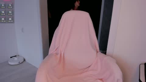 Snapshot of mari__anna chatting on April 24, 2026, 1:24 pm PVT IS OPEN LOVES AND WE DONT HAVE LIMITS online show from April 24, 2026, 1:24 pm