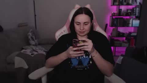 mari moore online show from February 14, 2026, 8:44 am