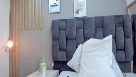 Snapshot of mariaa__fernanda chatting on February 8, 2025, 9:46 am mariaa__fernanda online show from February 8, 2025, 9:46 am