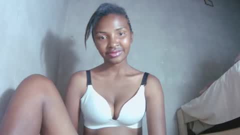 Maria online show from October 16, 2025, 9:38 pm