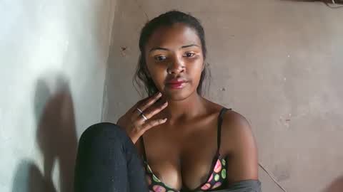 Snapshot of mariah586 chatting on January 16, 2026, 5:11 am Maria online show from January 16, 2026, 5:11 am