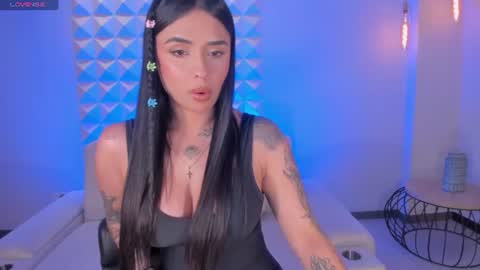 MARIA HERRERA  online show from July 16, 2026, 10:05 pm