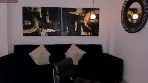 MARIA HERRERA  online show from July 31, 2026, 10:09 pm