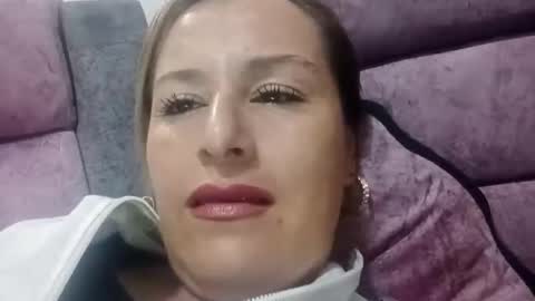 mariajose_1992 online show from April 9, 2026, 12:54 am