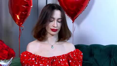 MariaMenson online show from February 13, 2025, 10:54 pm