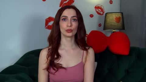 MariaMenson online show from February 12, 2026, 9:43 pm