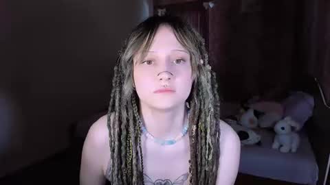 Snapshot of mariamilkis chatting on July 7, 2026, 8:51 am Maria online show from July 7, 2026, 8:51 am