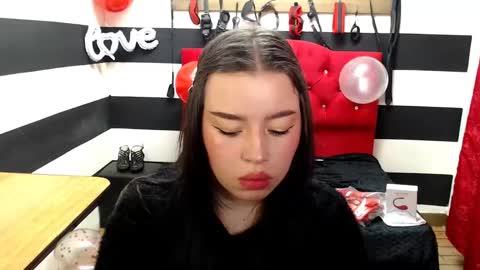 Snapshot of marian_ran_ chatting on February 14, 2025, 3:54 am Marian online show from February 14, 2025, 3:54 am